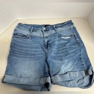 Judy blue denim shorts